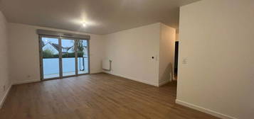 Appartement  à louer, 3 pièces, 2 chambres, 61 m²