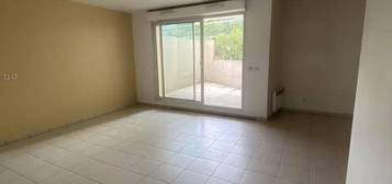 Grand Studio 40M2 - Au RDC - 13013 MARSEILLE