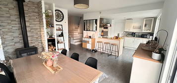 Maison  à vendre, 6 pièces, 4 chambres, 105 m²