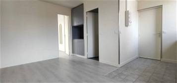 Appartement  à louer, 2 pièces, 1 chambre, 31 m²