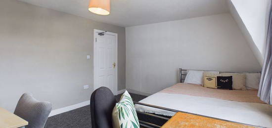 Property to rent in Charles Street (Rooms 1, 4, 6 And 9), Brighton BN2