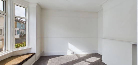 Terraced house to rent in Westfield Road, Southsea PO4