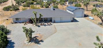 5126 Canton St, Yucca Valley, CA 92284