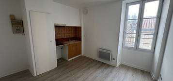 Appartement  à louer, 2 pièces, 1 chambre, 23 m²