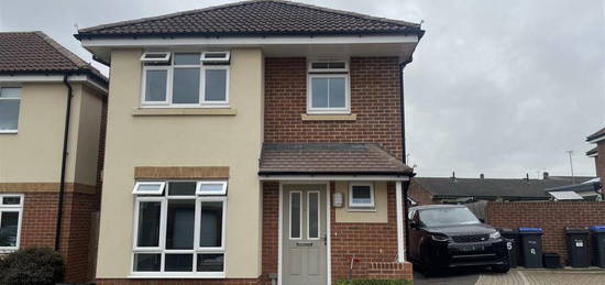 4 bedroom detached house