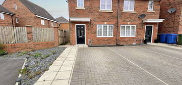 2 bed semi-detached house for sale