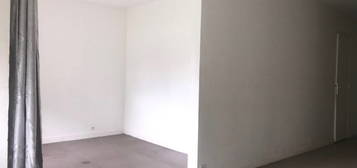 Appartement  à louer, 2 pièces, 1 chambre, 32 m²