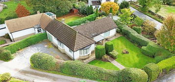 2 bedroom semi-detached bungalow for sale