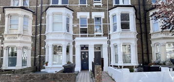 Flat for sale in Saltram Crescent, Maida Vale, London. W9