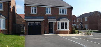 4 bedroom detached house to rent