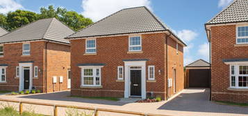 4 bed detached house for sale