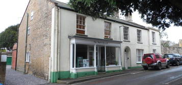 Flat to rent in Abbey Street, Crewkerne TA18