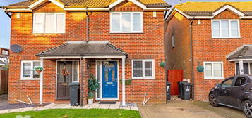 2 bed semi-detached house for sale