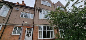 6 bedroom terraced house