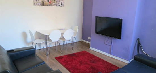 Terraced house to rent in Patten Street, Withington, Manchester M20