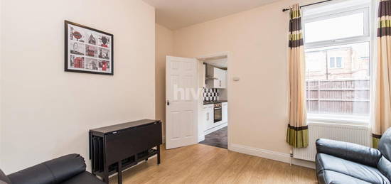 Flat to rent in Eighth Avenue, Heaton, Newcastle Upon Tyne NE6