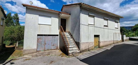 Moradia com Terreno e casa de Apoio - Alagoa - Góis