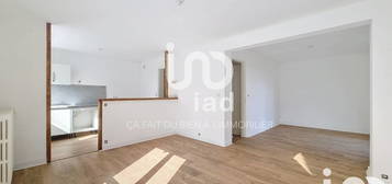 Maison 2 étages  à vendre, 4 pièces, 3 chambres, 82 m²