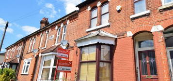 5 bedroom terraced house