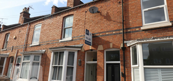 4 bedroom terraced house