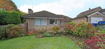 Detached house to rent in Valley Road, Brackley, Northants NN13