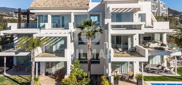 Piso en venta en Calle Juan Lerma Valero, Montemayor - Marbella Club