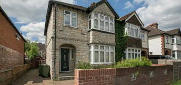 Semi-detached house to rent in Worplesdon Road, Guildford GU2