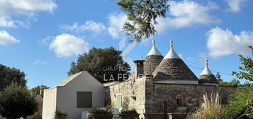 Trullo strada san domenico, Martina Franca