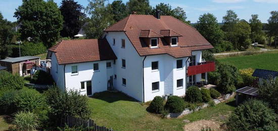 Familienidyll mit Panoramablick!  Großzügiges & naturnahes Zweifamilienhaus,   Pilsach - Dietkirchen