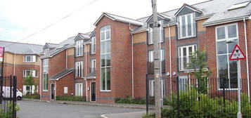 Flat to rent in Ainsworth Court, Memorial Rd, Walkden M28