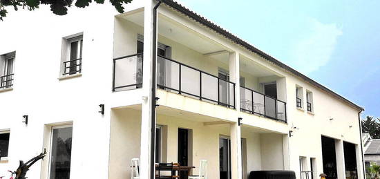 Grande Villa Standing 240m² + Atelier 150m² en zone artisanale