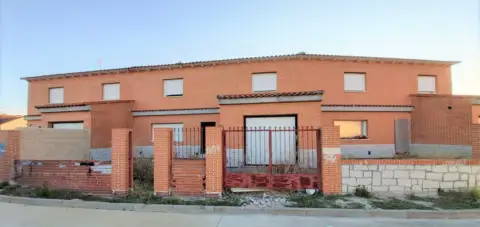 Casa adosada en calle del Soto