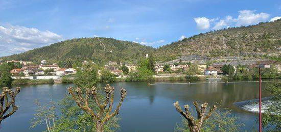 T2 centre ville Cahors vue sur le Lot