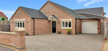 3 bedroom detached bungalow for sale