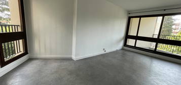 Appartement  à louer, 2 pièces, 1 chambre, 52 m²