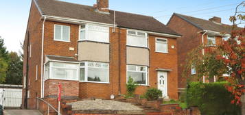 3 bed semi-detached house for sale