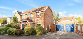 4 bed detached house for sale