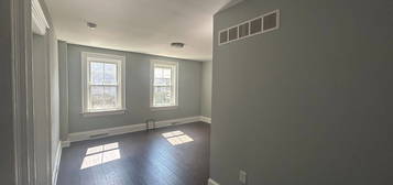 348 Farnsworth Ave #1, Bordentown, NJ 08505