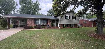 823 Forest Ave, Perry, GA 31069