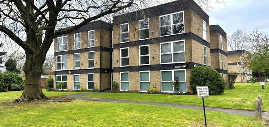 Flat to rent in Middleton Hall Road, Birmingham, West Midlands B30