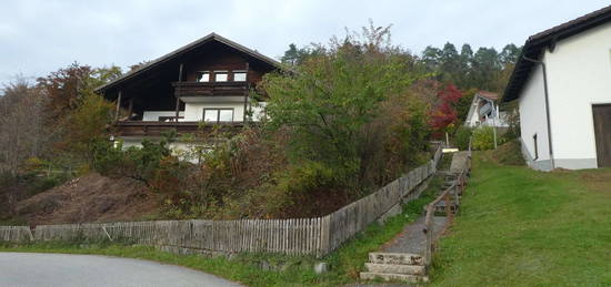 Einfamilienhaus mit ELW in Panoramalage in Thurmansbang