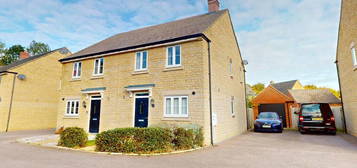 3 bedroom semi-detached house