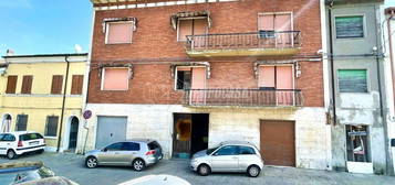 Casa indipendente a Comacchio 10 locali