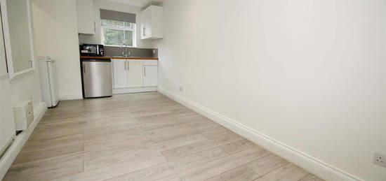 Property to rent in Epping Walk, Crawley RH10