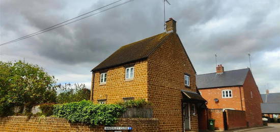 Detached house for sale in Waverley Close, Kings Sutton, Banbury OX17