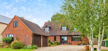 5 bed detached house for sale