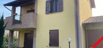 Villa all'asta in via Castellaccio, 13 C