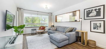 Flat for sale in Willesden Lane, London NW6