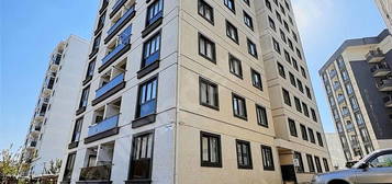 TUZLA AYDINLI NEW GARDEN SİTESİNDE SATILIK 2+1 DAİRE