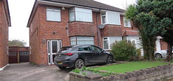 Property for sale in Tile Cross Road, Birmingham B33